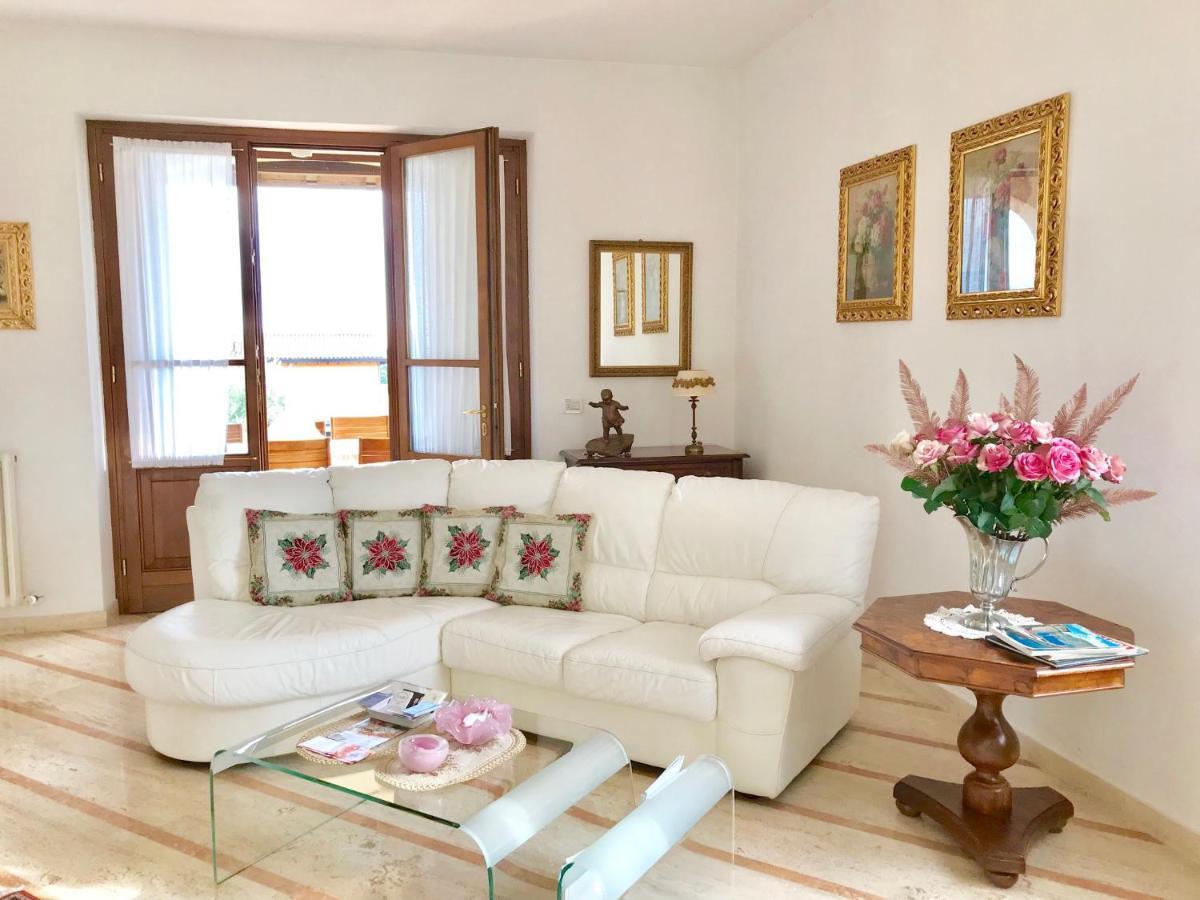 Villa Beatrice Лонато Экстерьер фото